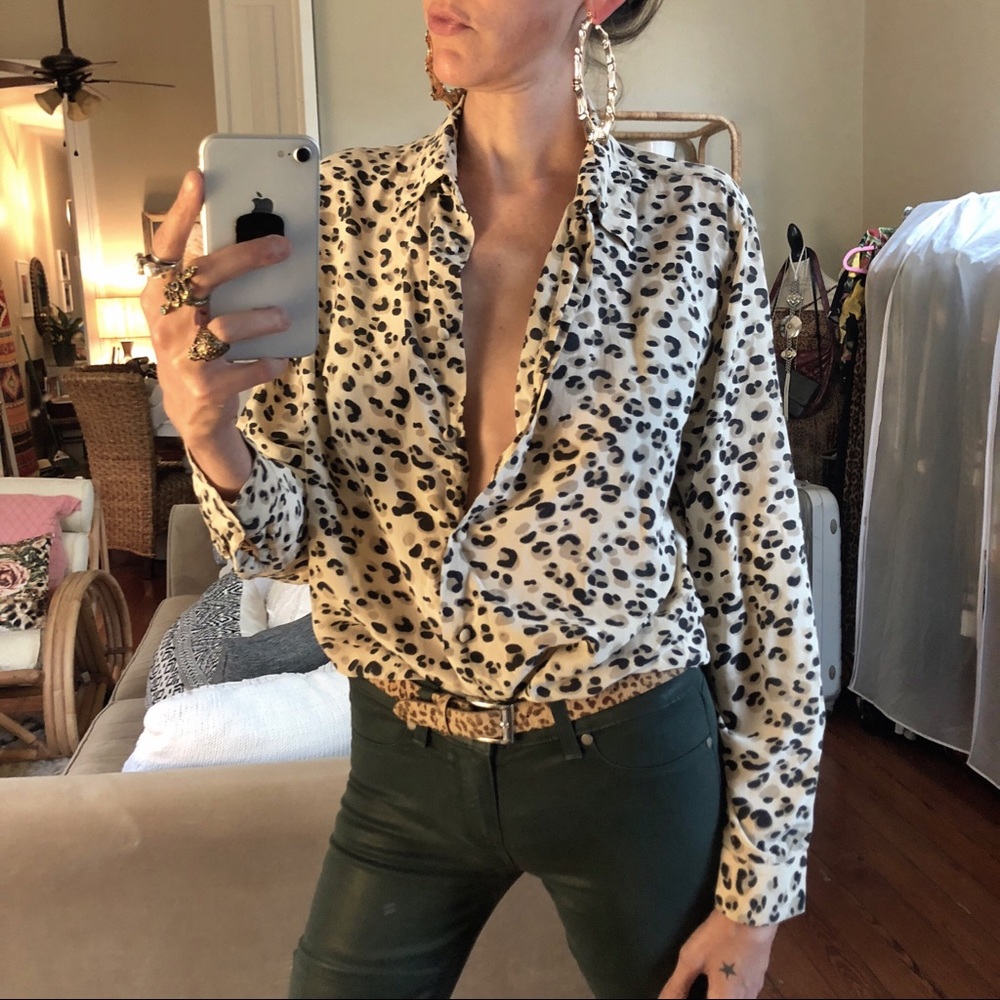 Vintage snow leopard silk blouse - Picture 3 of 6